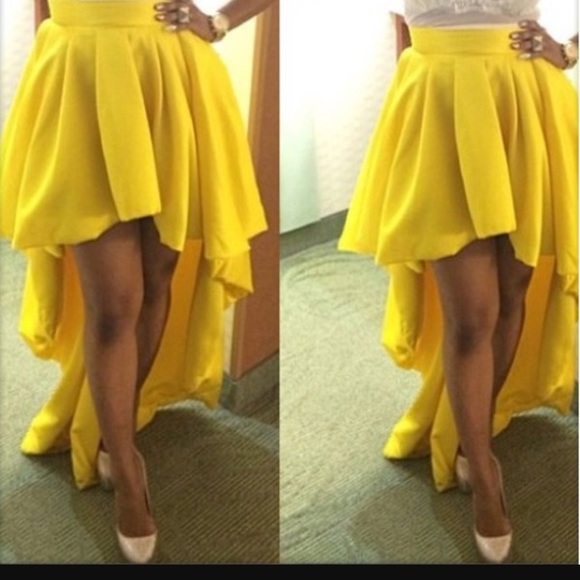 Yellow high low skirt!