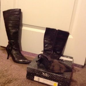 Cute and sassy pointed toe boot