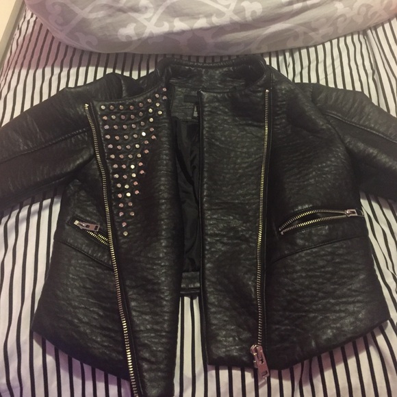 Lovely jacket, however I outgrew the jacket.