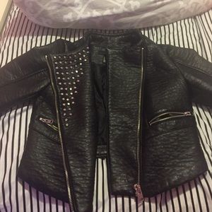 Lovely jacket, however I outgrew the jacket.