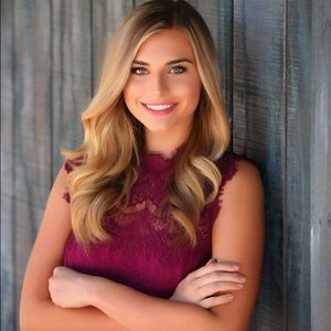 Meet your Posher, Gina