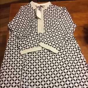 Boutique brand black and white tunic