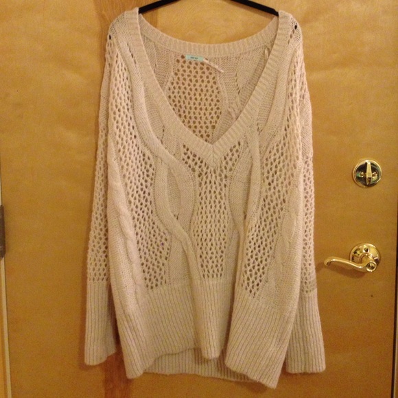 KIMCHI BLUE VNeck sweater