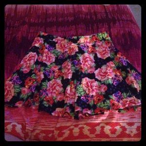 Floral skater skirt🌺