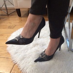 Dollhouse Grey Heels Size 6