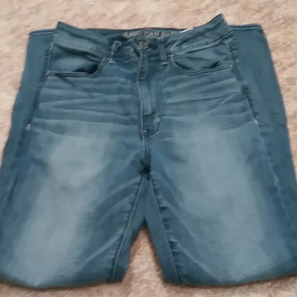 American Eagle Sky High High-Waist Jegging