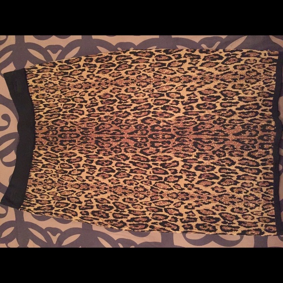 Cache animal print skirt