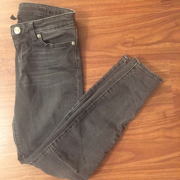 💗Gap charcoal crop jeans💗 - Picture 1 of 3