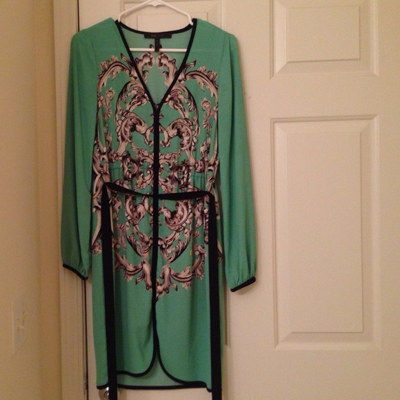 BCBGMAXAZRIA