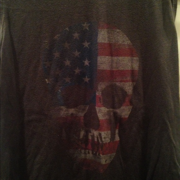 Skull print Muscle Tee - Picture 2 of 2