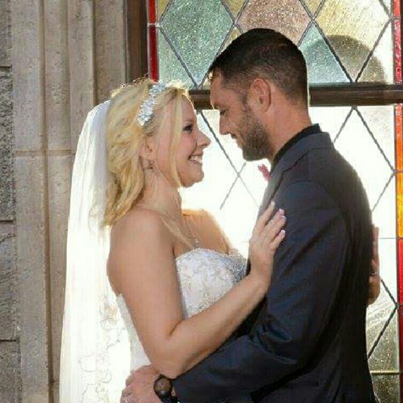Beautiful, bridal headband worn for Wedding photos - Picture 1 of 4