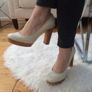 Michael Kors White Chunky Pumps Heels Size 6