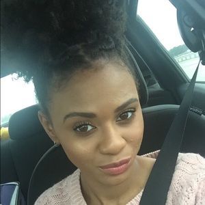 Meet your Posher, Melinishia