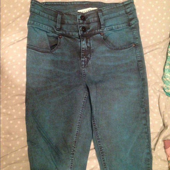 High-Waisted skinny jeans