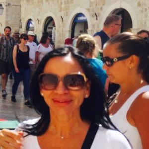 Meet your Posher, Helen