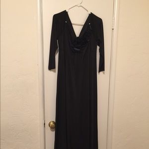 Floor-Length evening gown w/Velvet Rose accent