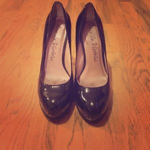 Pour La Victoire pumps