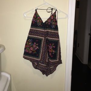 ✨ UO Halter Top ✨