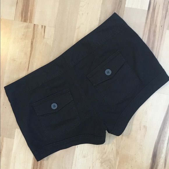 Express shorts - Picture 2 of 2