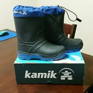 Kids Kamik snow shoes