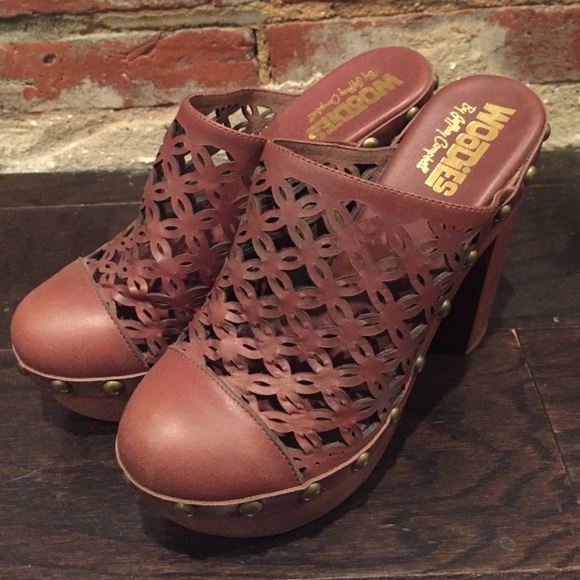 Jeffrey Campbell 70s Leather/ Wood Mule