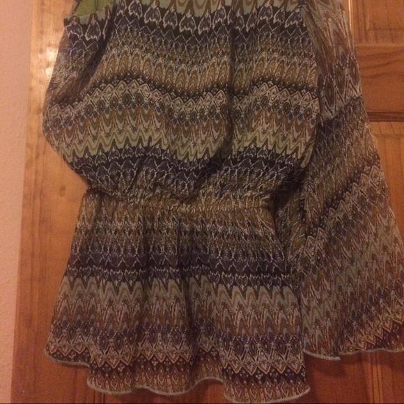 Flowy top - Picture 2 of 2