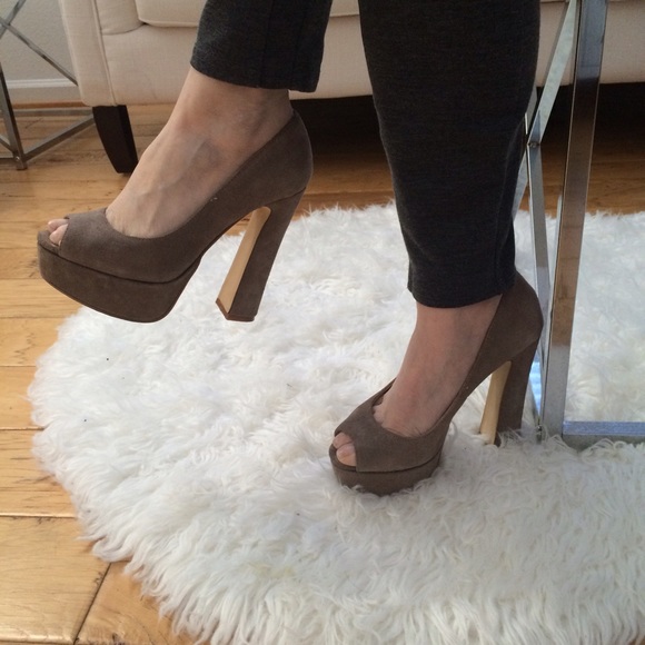 Chunky Platform Open Toe Heels Size 6