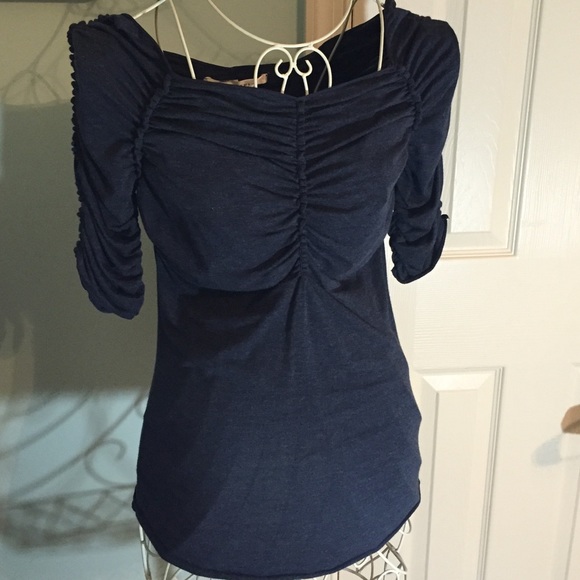 Max Studio Tops - Navy blue rouge shirt