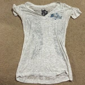 buckle t-shirt