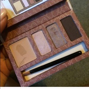 Benefit natural eyes