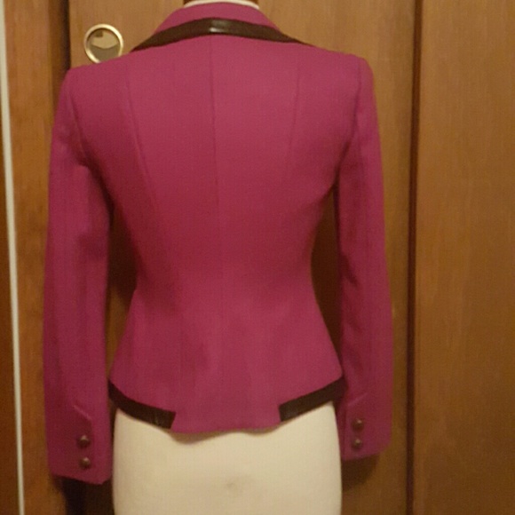 Blazer - Picture 2 of 2