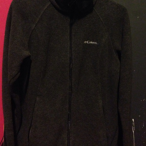 Columbia fleece jacket. Grey