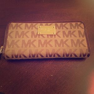 Michael Kors wallet