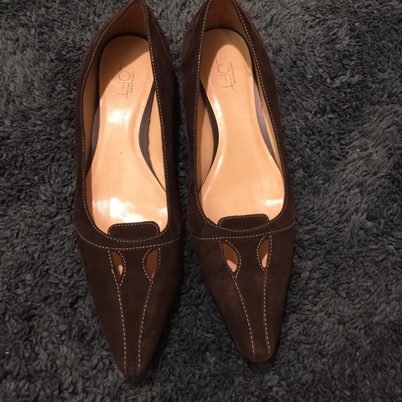 Ann Taylor Loft pointy flat