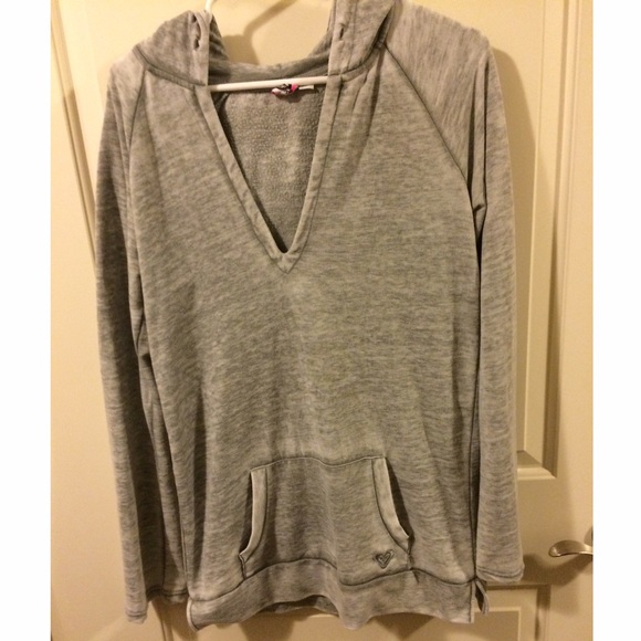 ⚠️️️SOLD⚠️Roxy sweatshirt