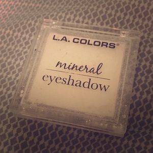 White sparkle eyeshadow