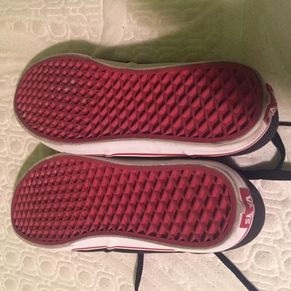 Vans - Picture 3 of 4