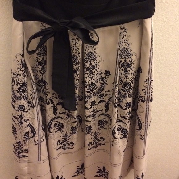 Black & White Party Dress - Picture 2 of 4