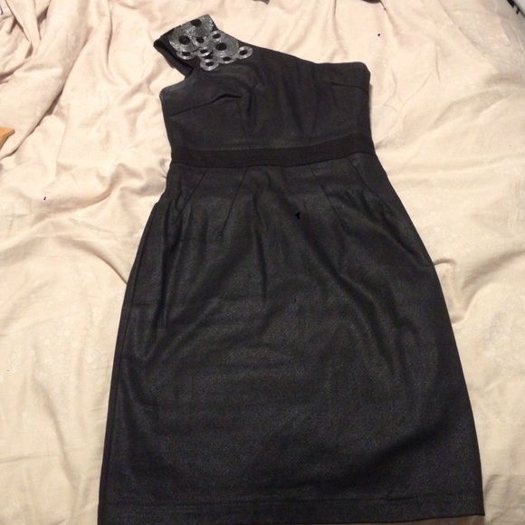 One shoulder shimmery mini dress
