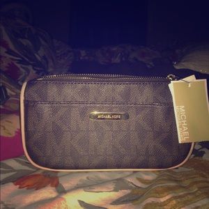 Michael Kors cosmetic case