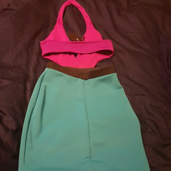 Dress - Picture 2 of 3