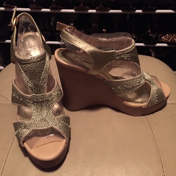 Wedges - Picture 2 of 2