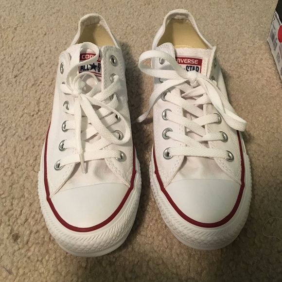 WHITE NEVER WORN CONVERSE