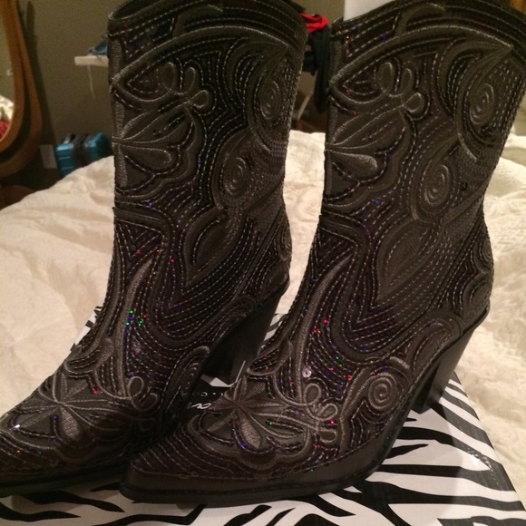 Sequence Cowgirl Boots for formal or occasion prom