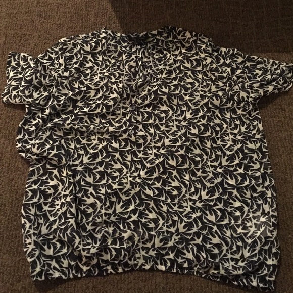 NWOT banana republic top.