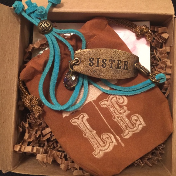 Lenny & Eve Sister Sentiment w Fringe Wrap in Teal