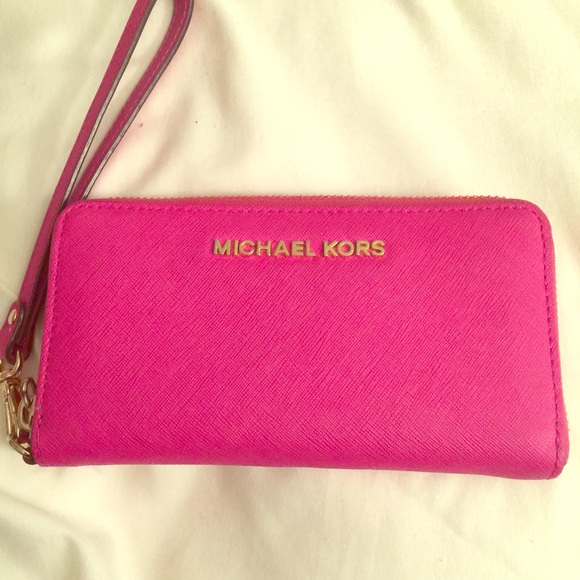 Michael Kors wallet/wristlet