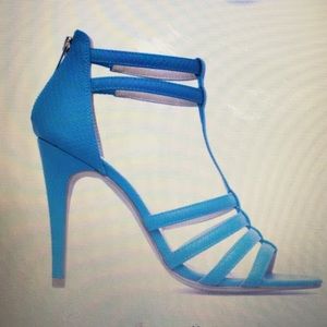 LAURALEE by SHOEDAZZLE pair of heels