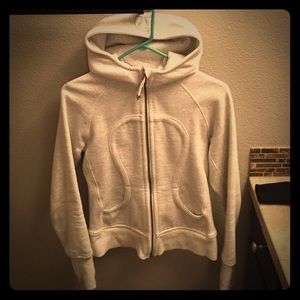 Lululemon scuba hoodie perfect for the holidays
