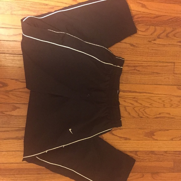Women's Large 100% Nylon Nike pants